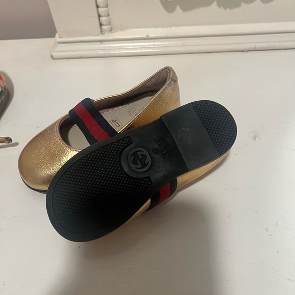 Dolce & Gabbana Gold Kids Dress Shoes with Heart Accent - Picture 2 of 3